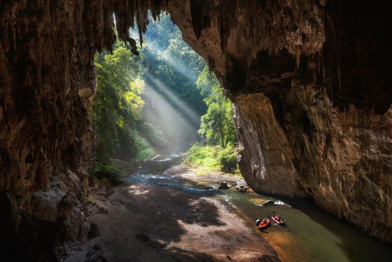 Tham-Lod-Cave-Thailand